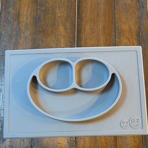 Ez Pz Gray Silicone Suction Plate